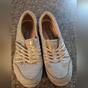 SKETCHERS – beige - memory foam - size 7.5